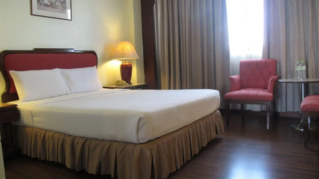 Lee Gardens Hotel