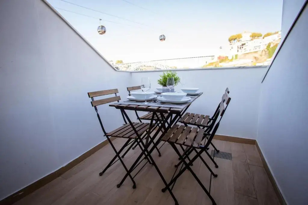 Porto Views & Wines by Porto City Hosts