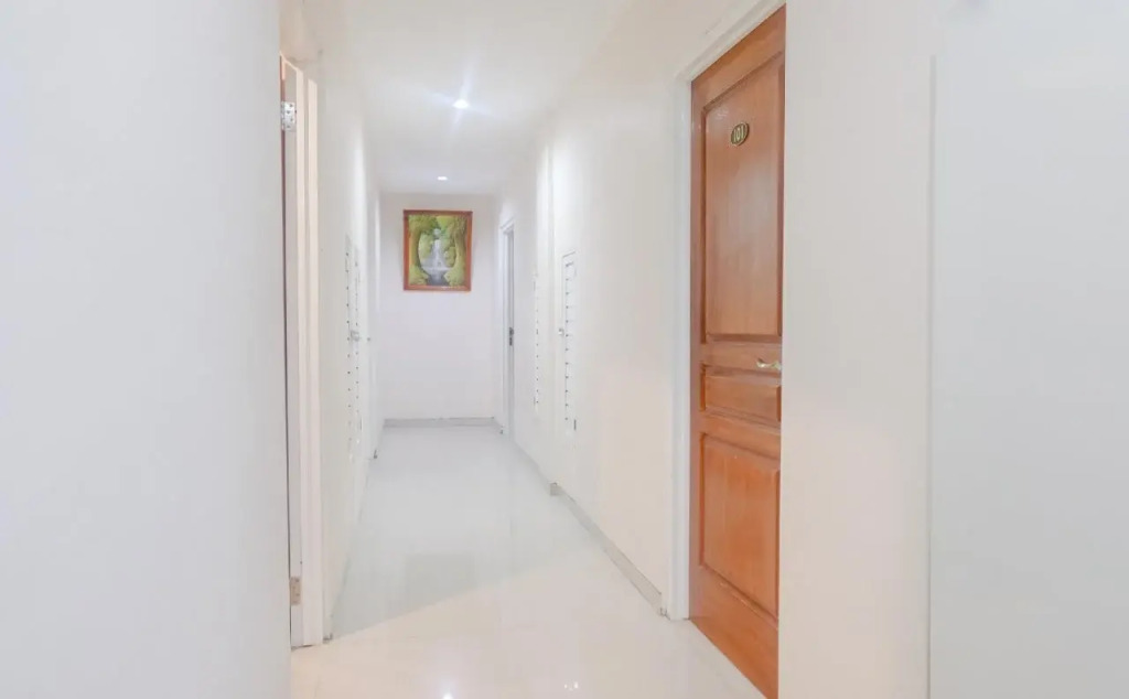 OYO 696 Hasanah Guest House Syariah De Saphire