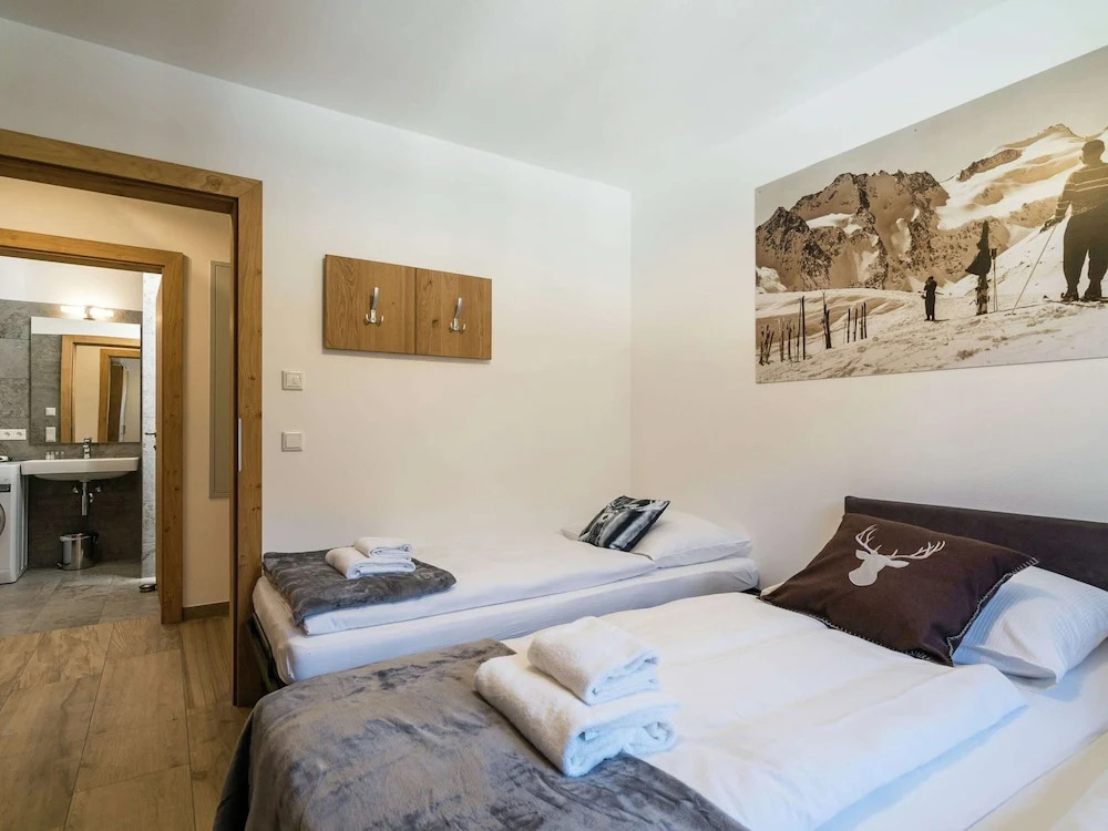 Apartment in Hollersbach near Ski Lift
