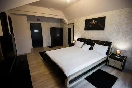 Cetate Residence