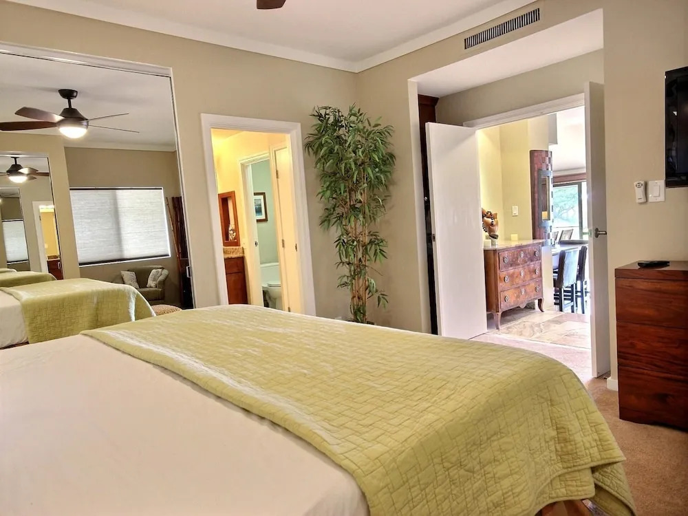 Kapalua Golf Villas Ocean View 2 BR Sleeps 6 Villas Perfect for Golfers Complimentary Car with 6 Nights KGV-21P2 by KBM