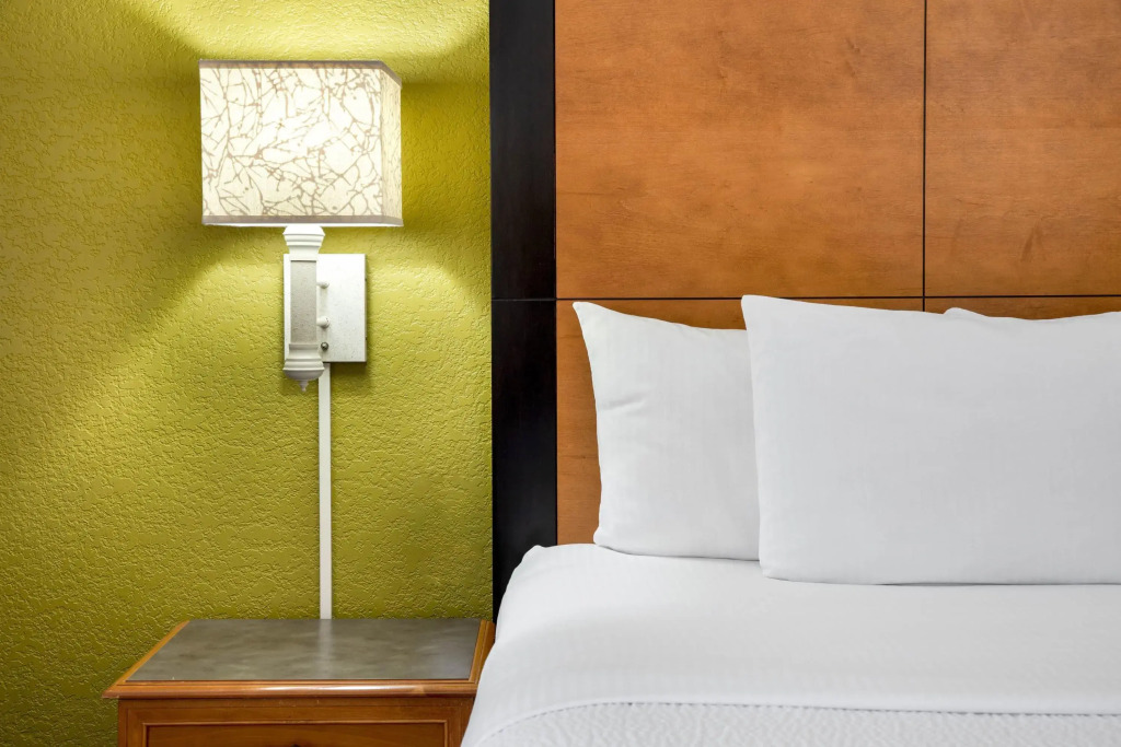 La Quinta by Wyndham Haywood Mall-Near Greenville Downtown