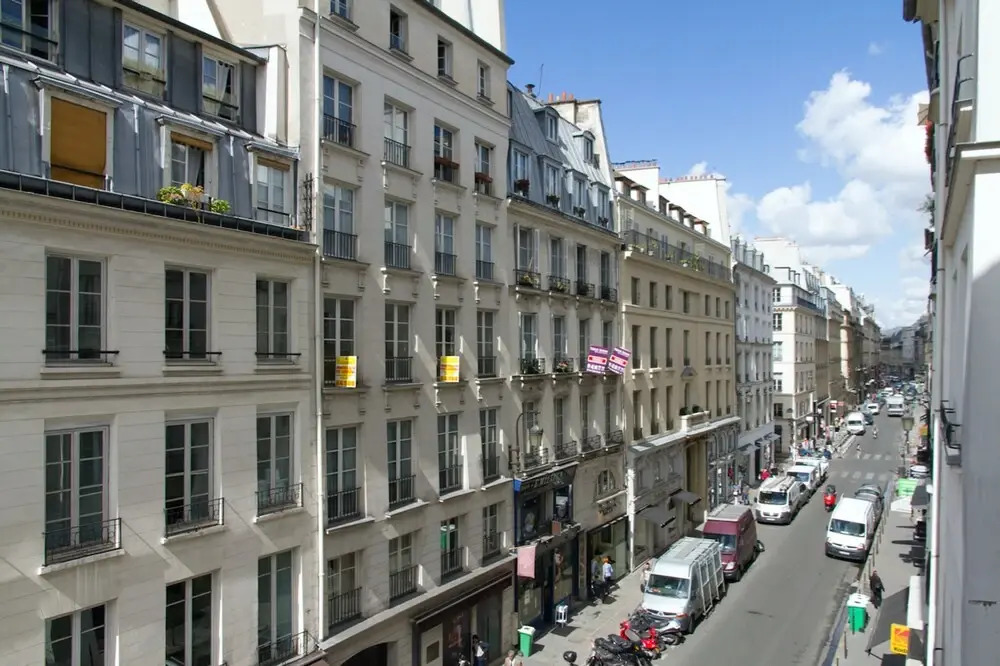 Louvre - Tuileries Gardens Apartment