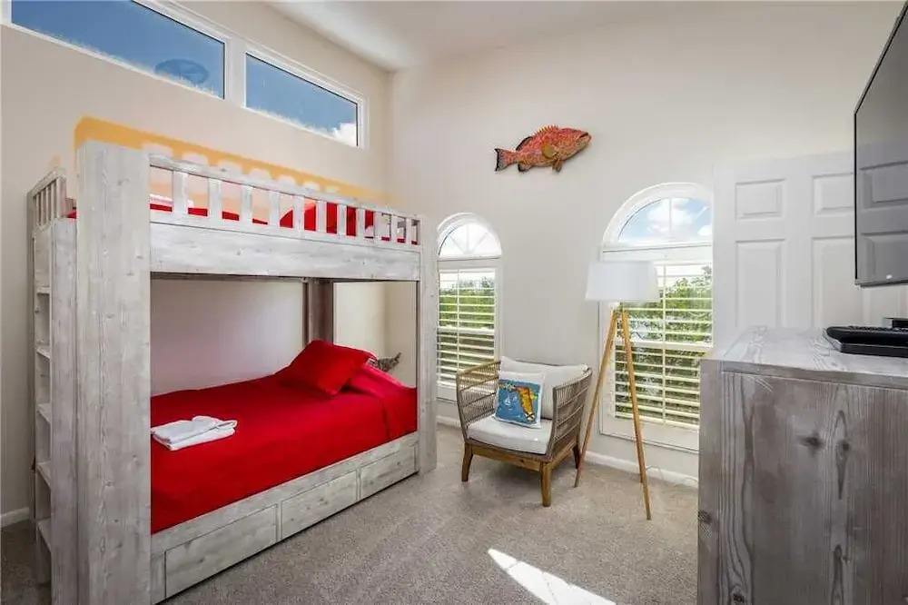 Blue Heaven, 3 Bedrooms, Bay Front, Private Pool, Pet Friendly, Sleeps 10