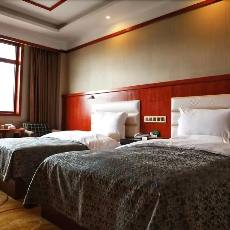 Zhong Yuan Hotel