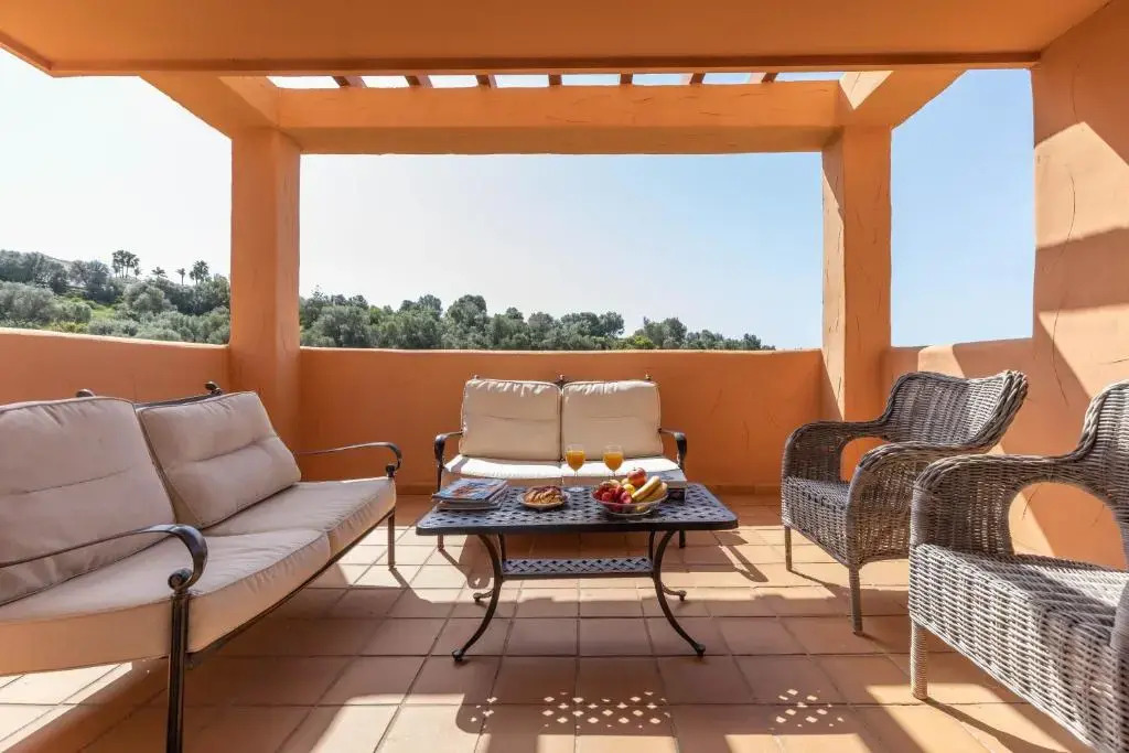 1 MARBELLA BEACH GoLF