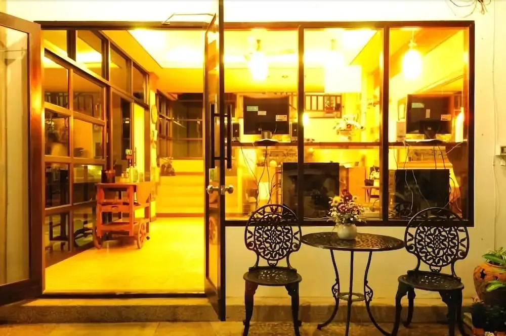 Samui Hostel