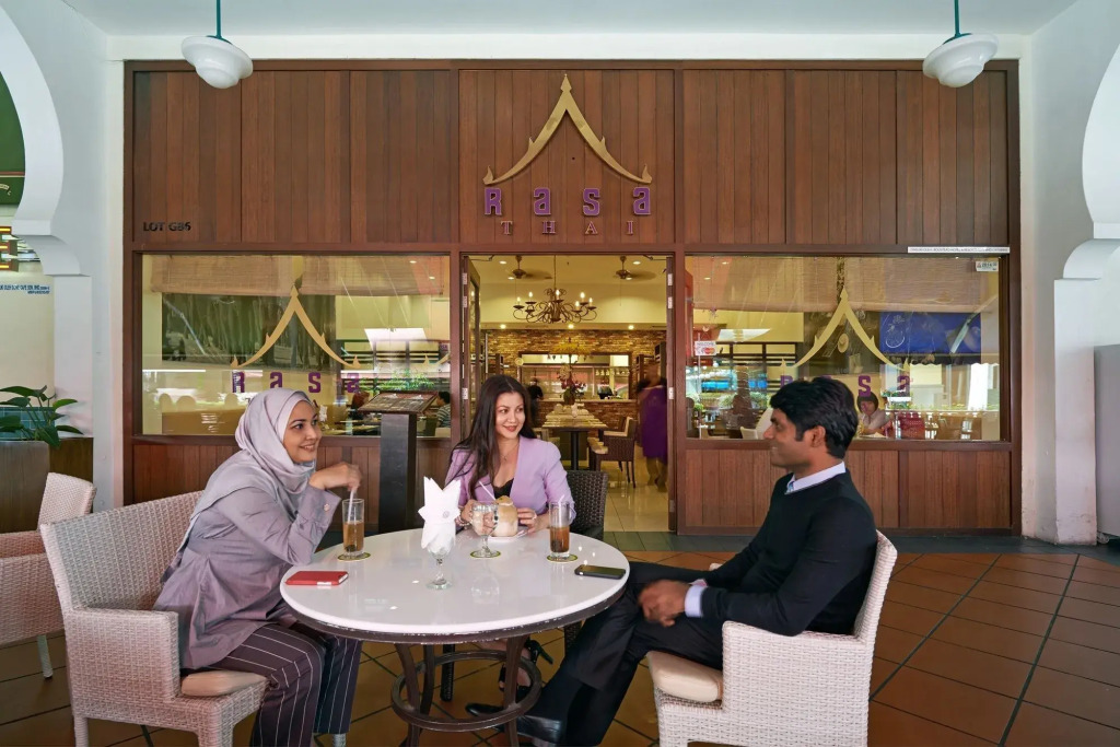 Royale Chulan The Curve