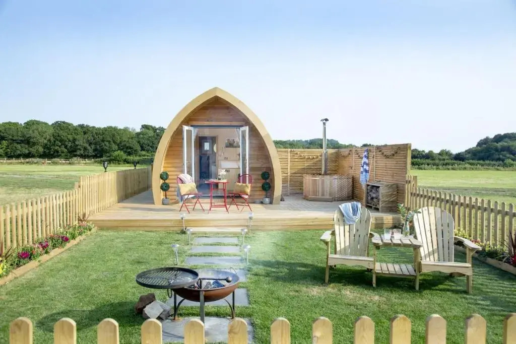 Chapterhouse - Cathedral View - Hot Tub