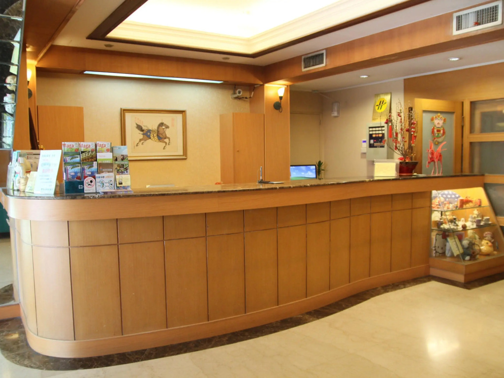 金馬大飯店 Riverside Hotel