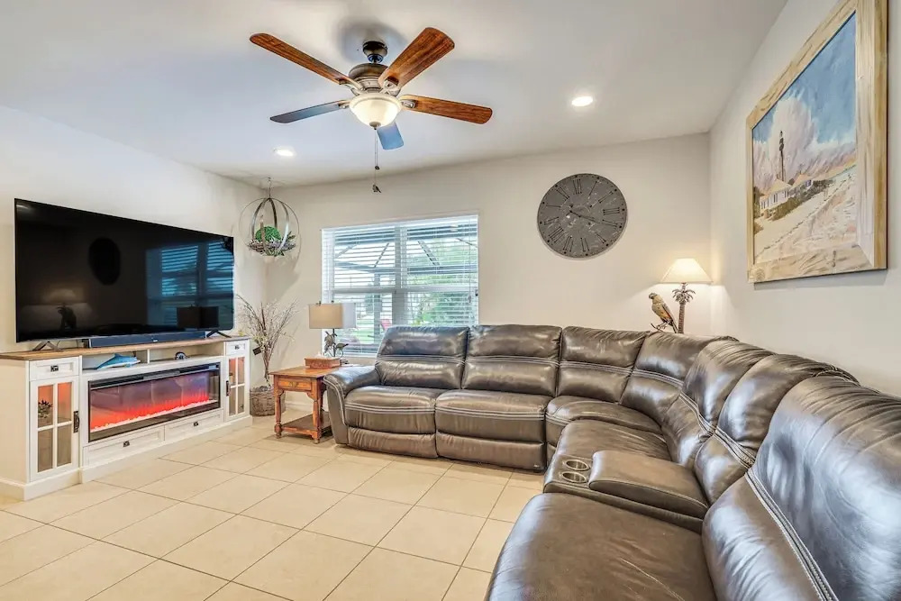 Pool & Hot Tub at Home in Cape Coral