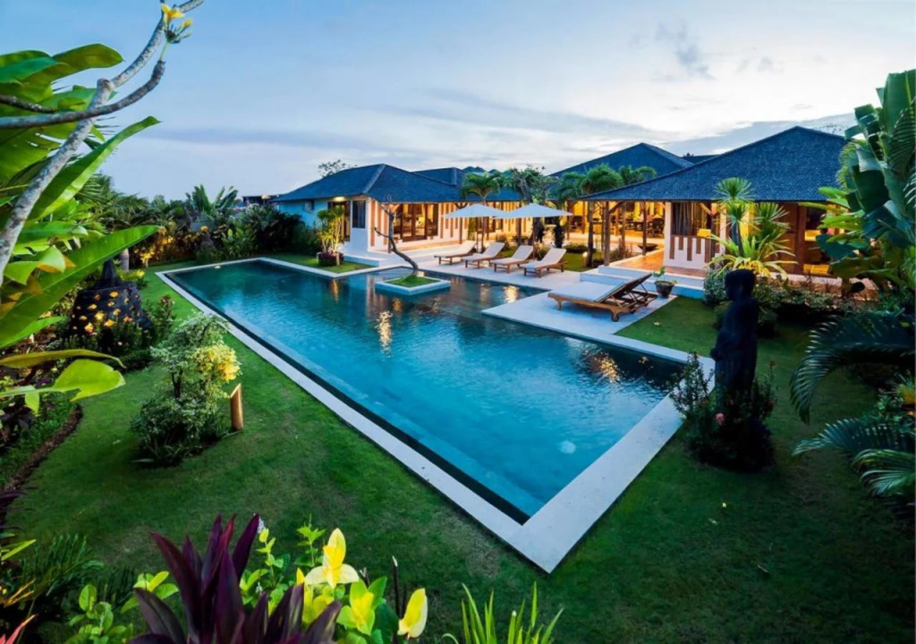 Jimbaran Balangan Beach Front Villa Nakar