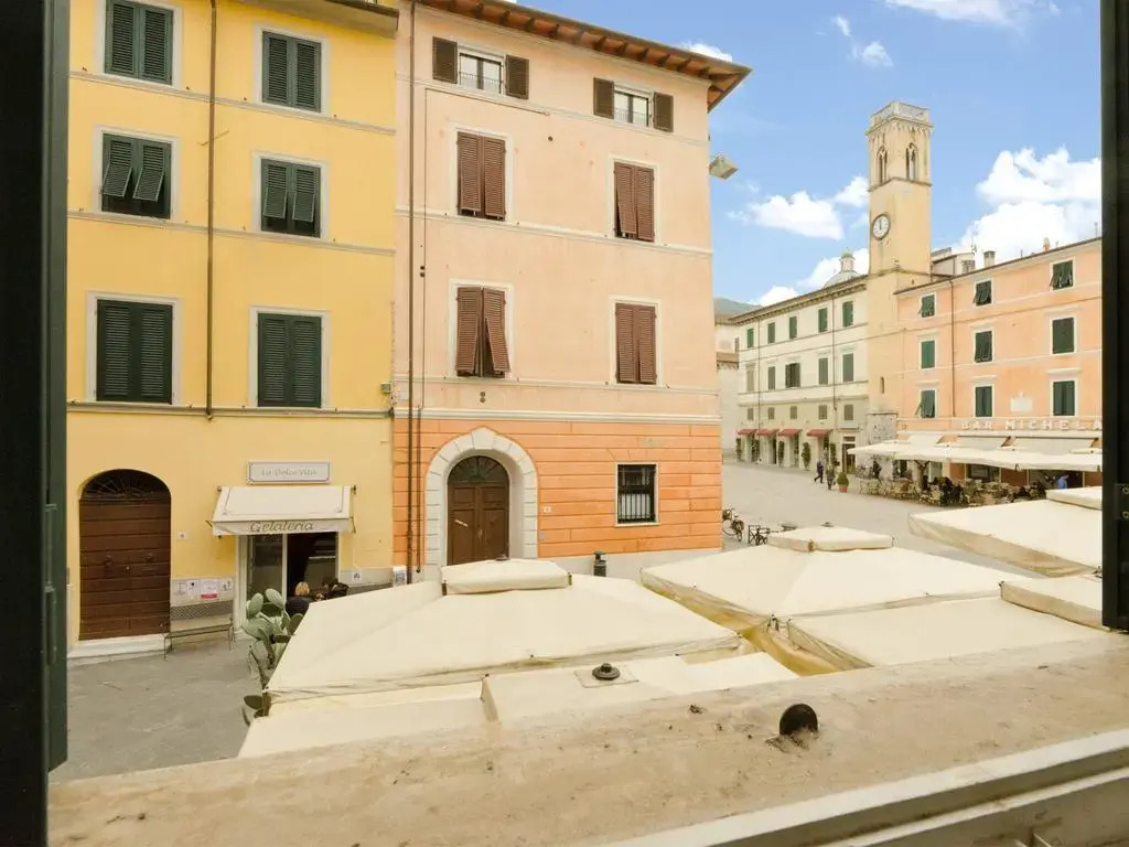 Piazza Duomo - Pietrasanta
