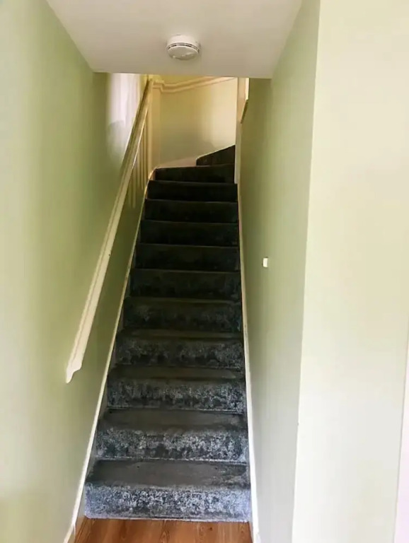 2 Bed End Terrace M4 M25 Heathrow Windsor & London