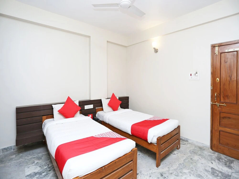 Vijay Palace by OYO Rooms