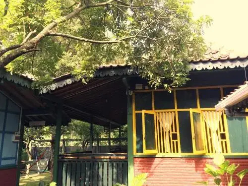 Joglo Aruna Guesthouse