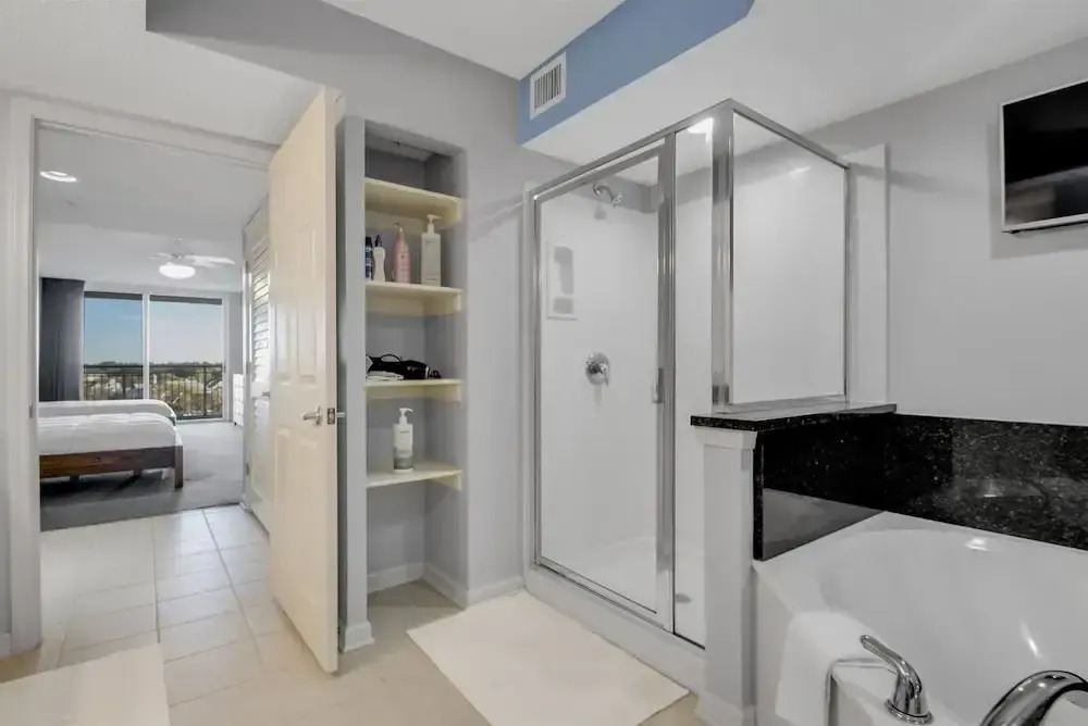 Yacht Club Villas #2-902