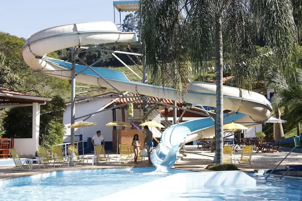 Aizen Hotel