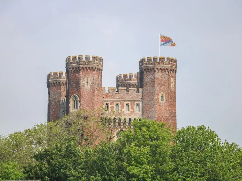 4 Castle View