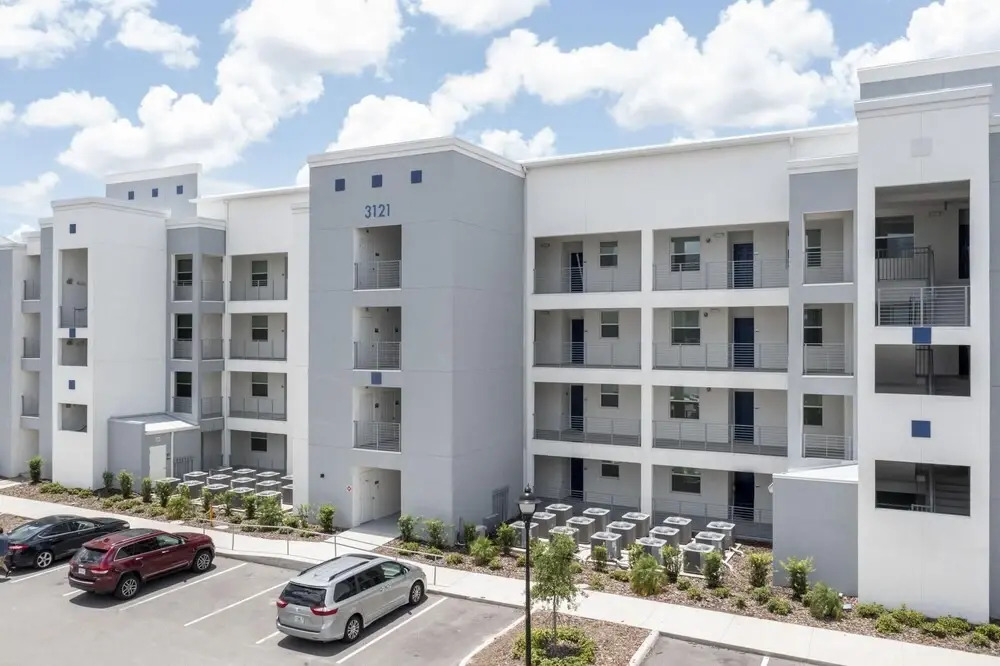 Stunning 2 Bd Apto Close to Disney Storey Lake Resort 105