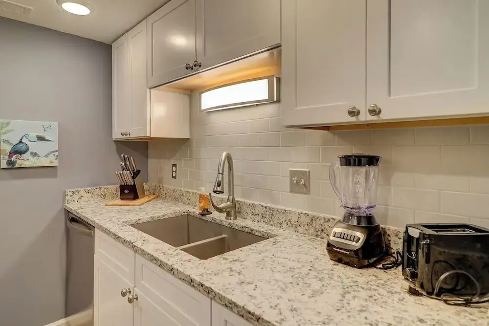 Spacious 3BR Hilton Head Getaway + Pool Access