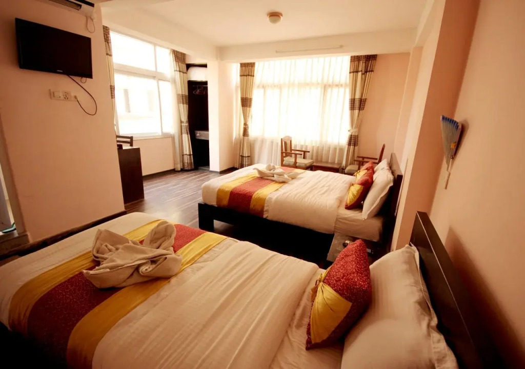 Annapurna Guest House and Rooftop Restaurant