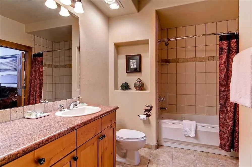 2109 Timberline Lodge, Trappeur's Crossing Apartment 1