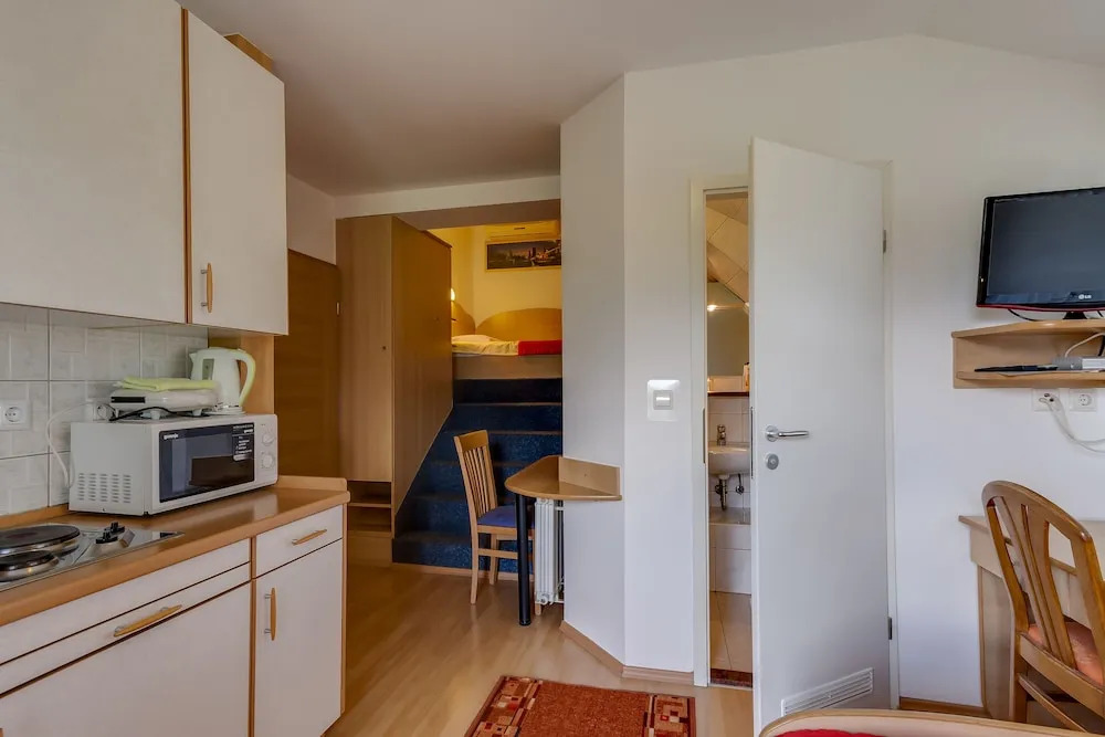 Rooms & Apartments Jana