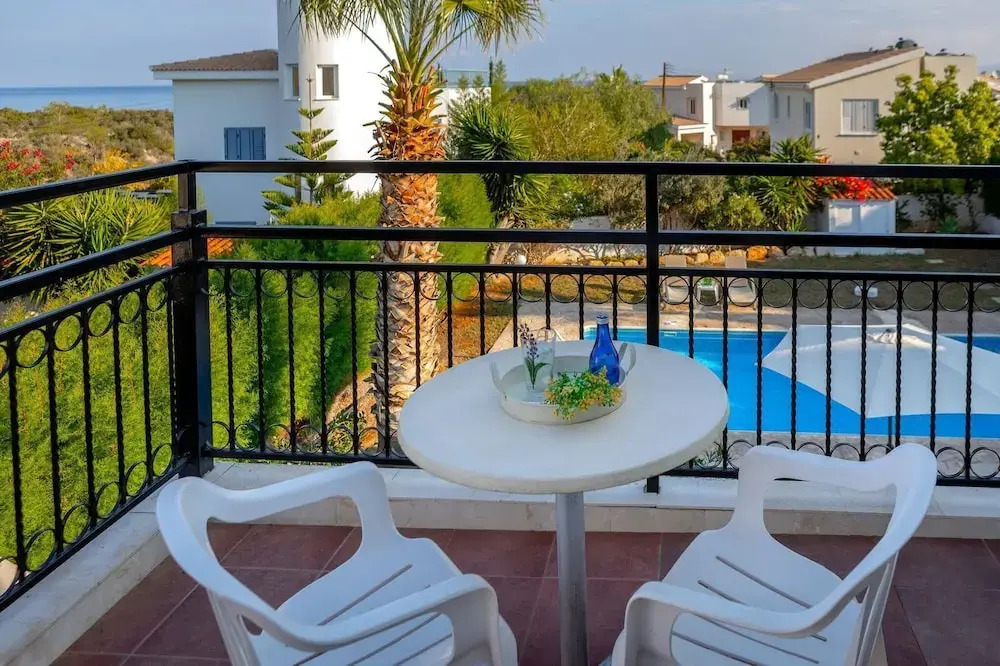 Villa Chrysanthemum