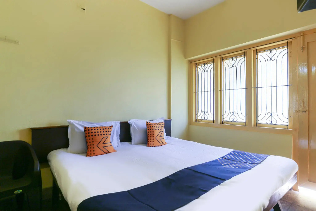 SPOT ON 65523 Tkt Tourist Home