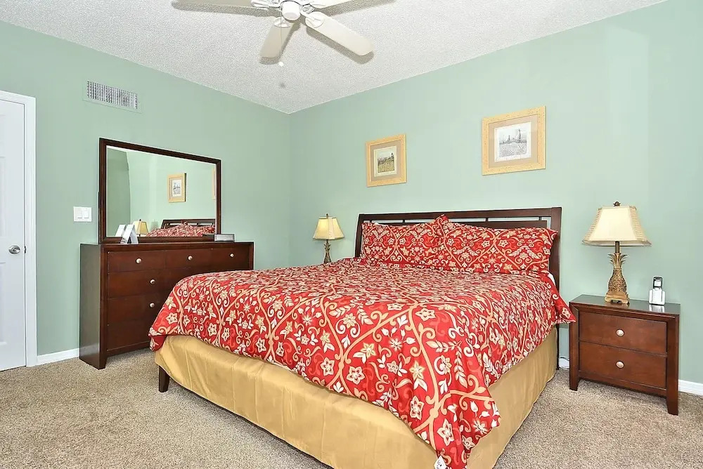 Sunset Chateau 609 Top Floor/ Amazing Views/ Great Location!