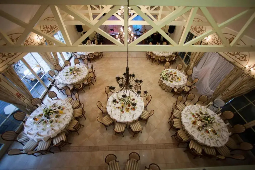 Villa Estera - Hotel & Restauracja