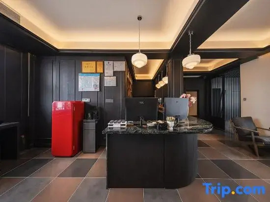 Jingdezhen Taomingju Garden Hotel (Tao Yang Alley People's Square)