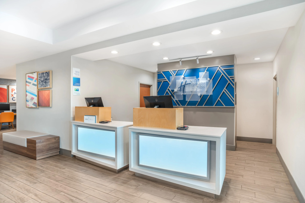 Holiday Inn Express Hotel & Suites Phenix City - Columbus by IHG