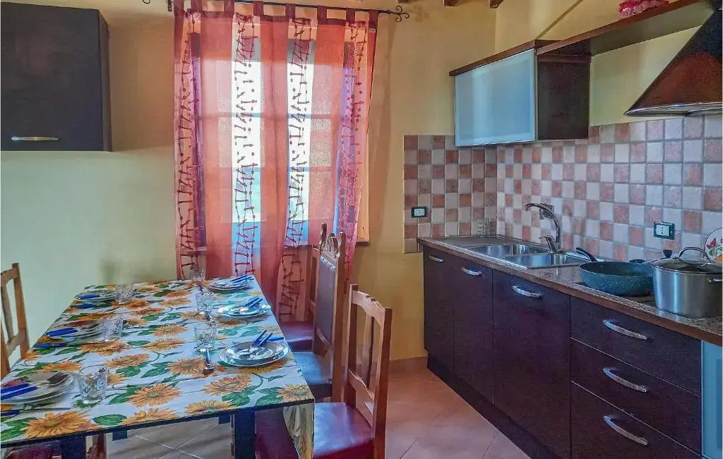 Beautiful Home In Volterra