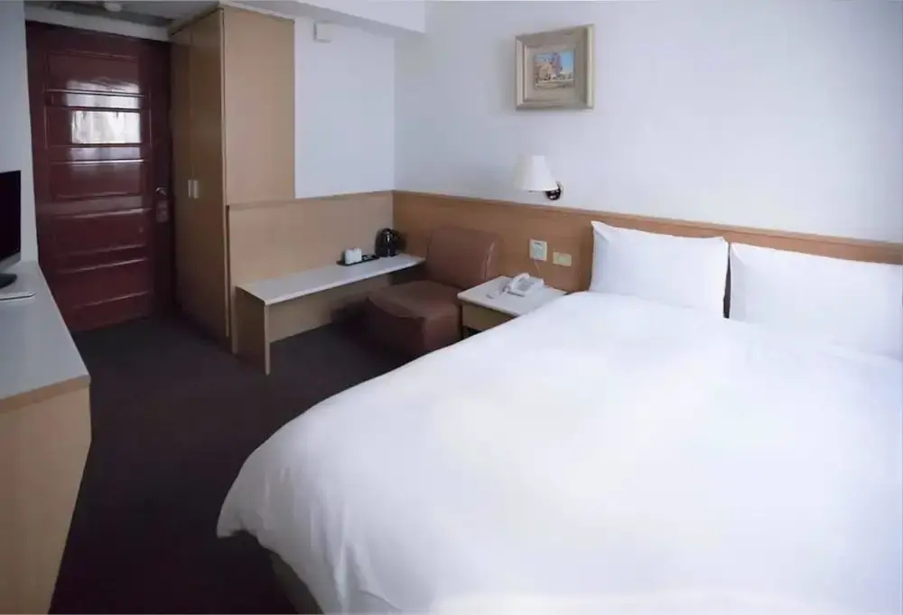 Tien Chin Hotel