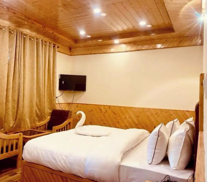 BSR Resort by Apple Orchards