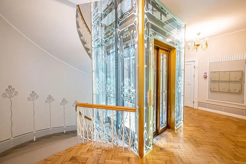 Ап-ты WINWINSTAY Residence Lumiere в стиле ар-нуво