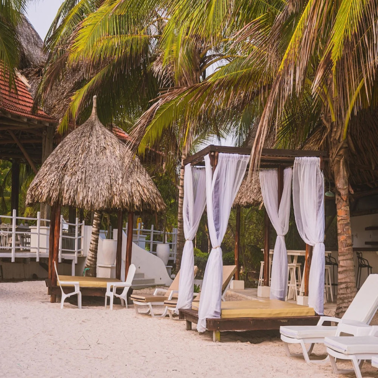 Marine Beach Club & Hotel By Tequendama
