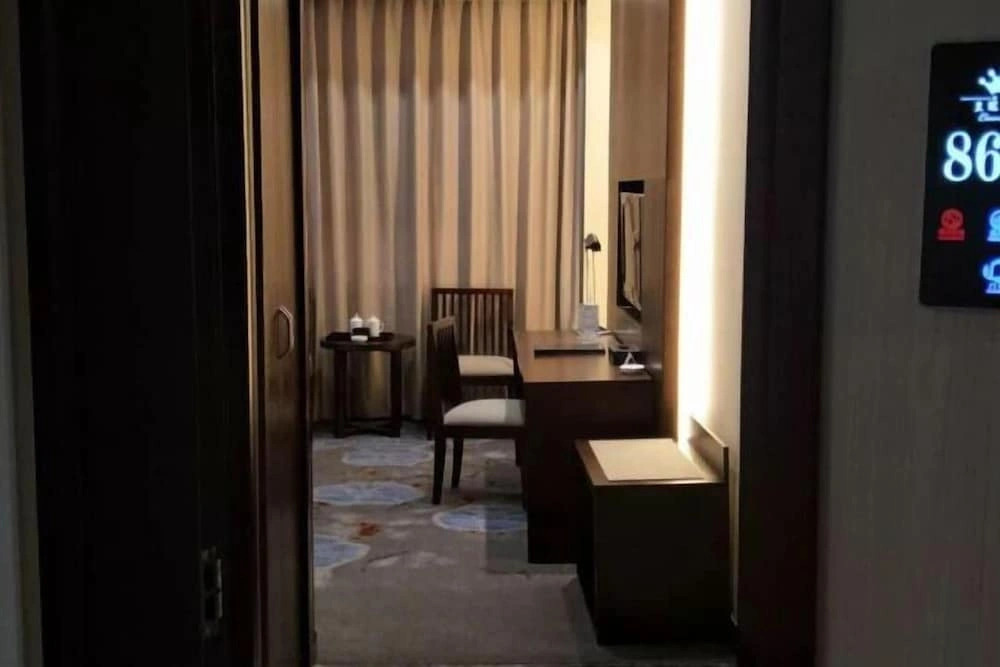 Crown Hotel