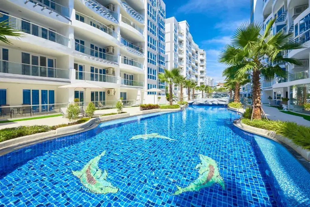 Centara Avenue Residence by Patsamon
