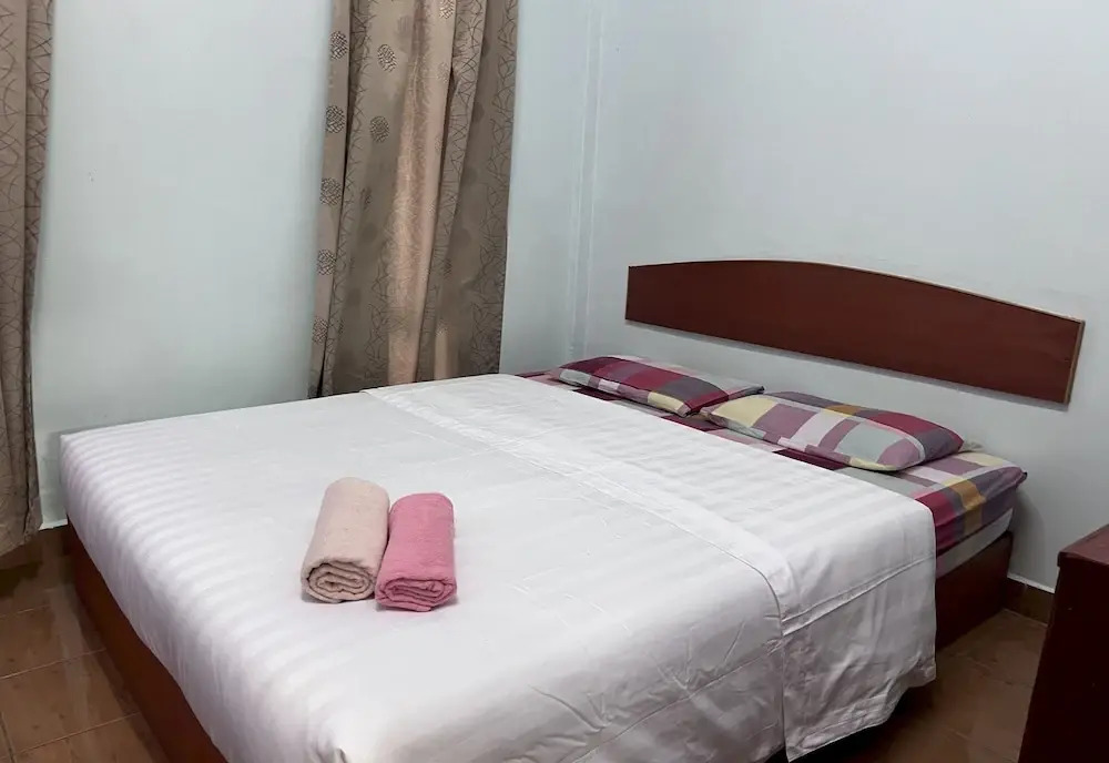 OYO 90967 Homestay Chalet Warisan Siti