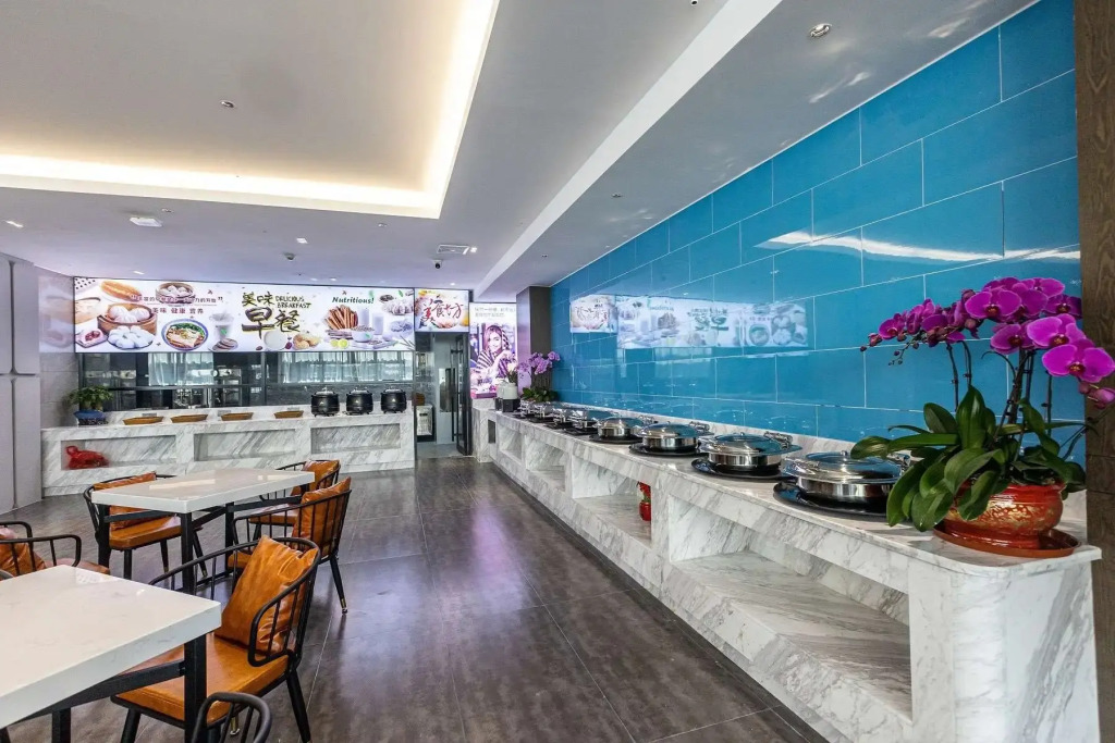 Microtel by Wyndham Sanya Dadonghai