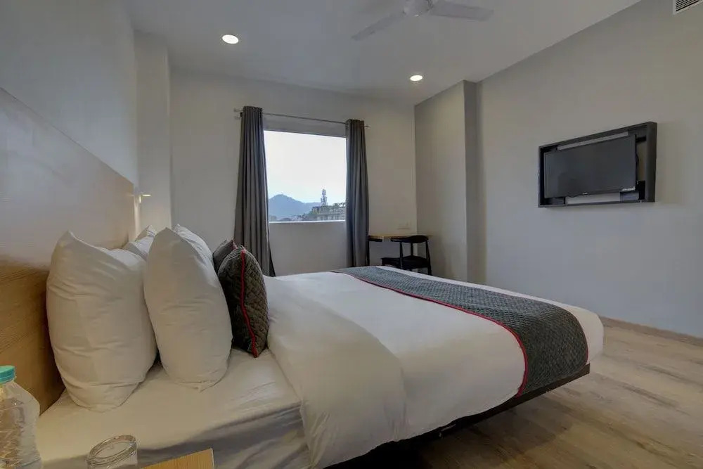 OYO Townhouse 114 Eureka Grand