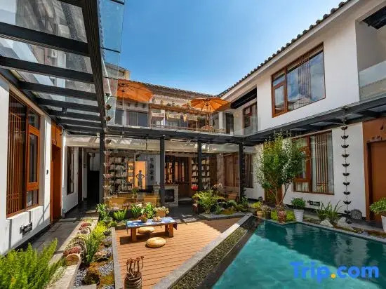 Shaxi Ancient Town Xiyuan Boutique Homestay