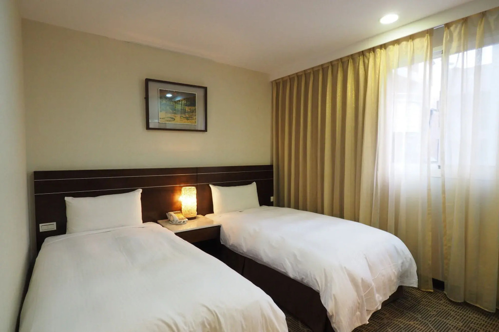 Young Soarlan Hotel - Tainan