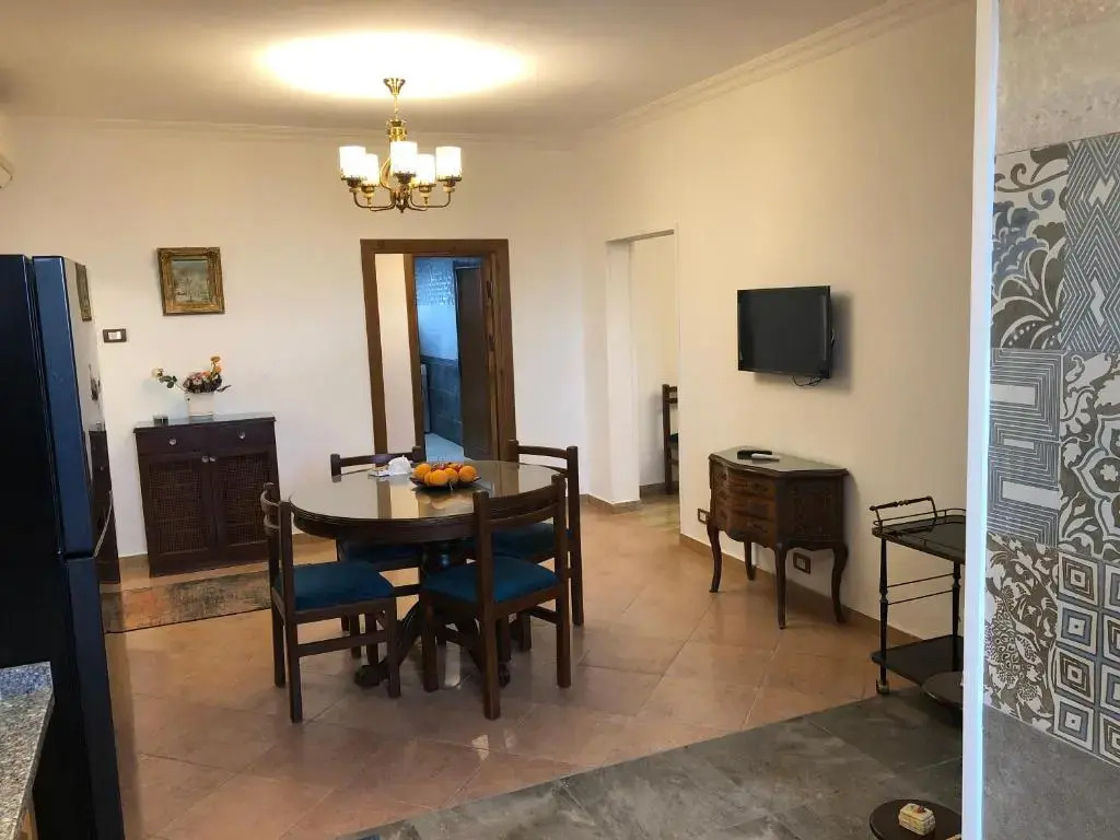 Three bedrooms apartment Nile view maadi