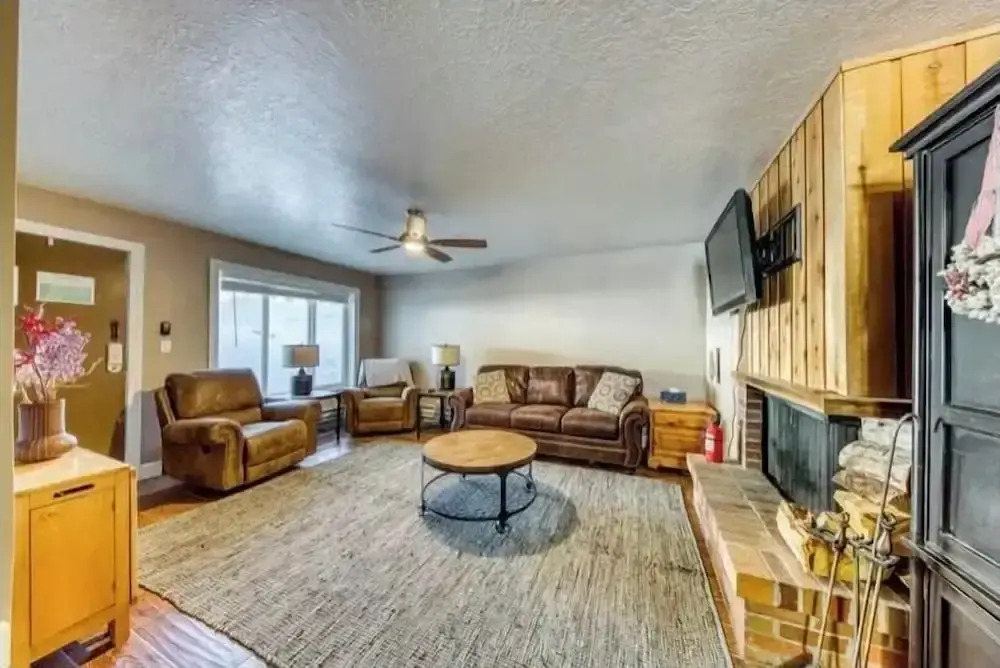 Spacious 2BR, 2BA for 6- Kristi