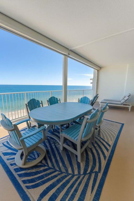 Regency Isle Beachfront Bliss Amazing Views 2 Bedrooms